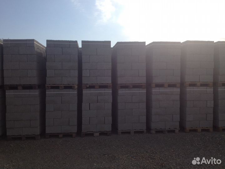 Блок стеновой