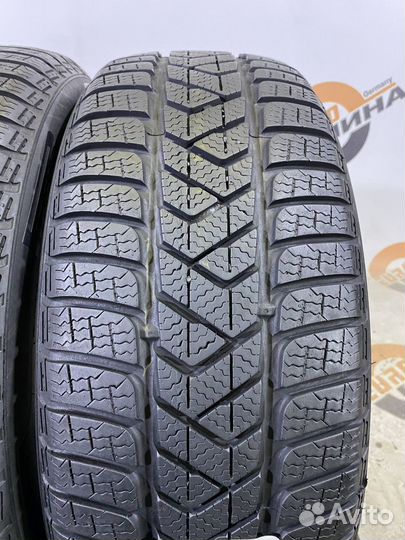 Pirelli Winter Sottozero 3 215/55 R17