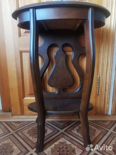 Стол-подставка