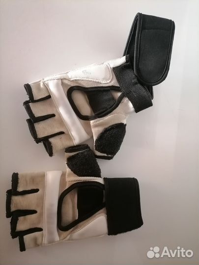 Перчатки для каратэ детские