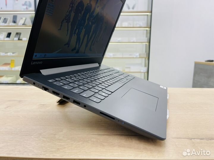 Ноутбук Lenovo 4ядра/8gb/ R5 M440/500gb SSD