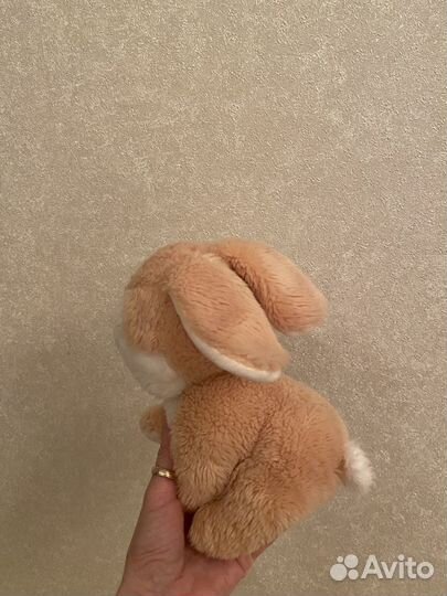 Продаю мягкую игрушку Зайчик