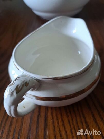 Супница, соусник,перечница, блюдо