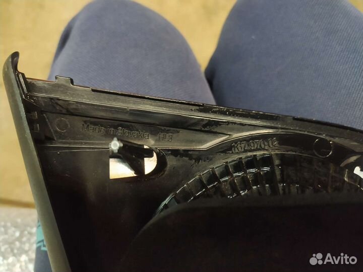 Фонарь задний правый VW Golf 6