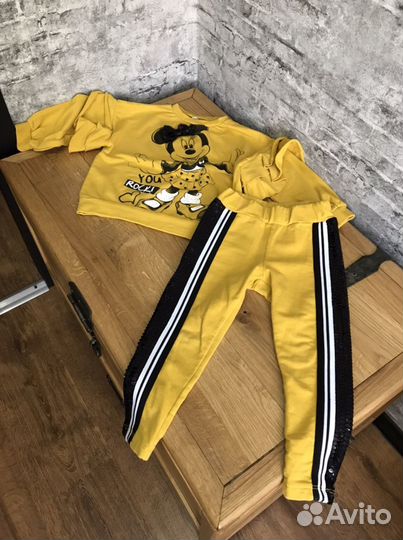 Костюм на девочку 98-104