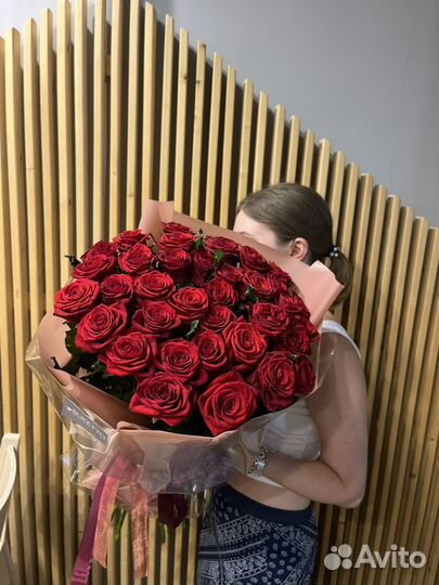 Букет из 35 красных роз