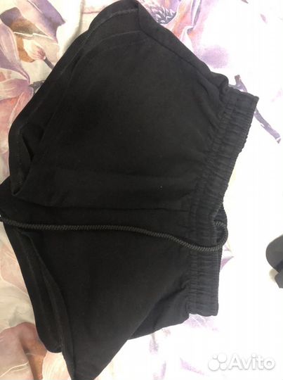 Футболки, бриджи, топики для занятий гимнастикой