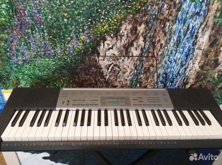 Синтезатор Casio lk-240