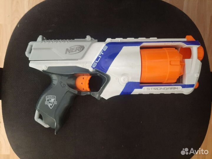 Nerf револьвер