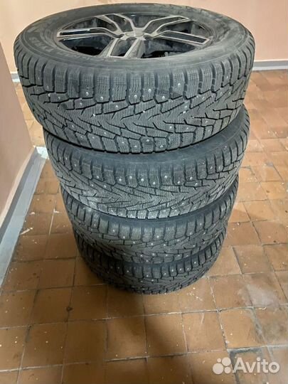 Nokian Tyres Hakkapeliitta 5 235/60 R18