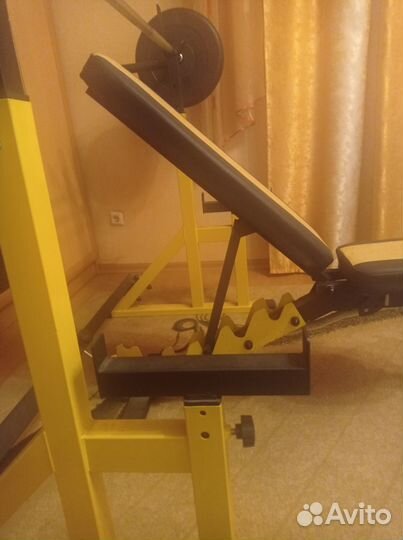 Стойка со штангой