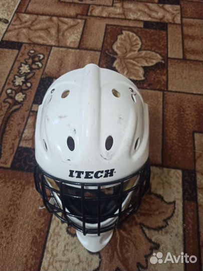 Вратарский шлем sr