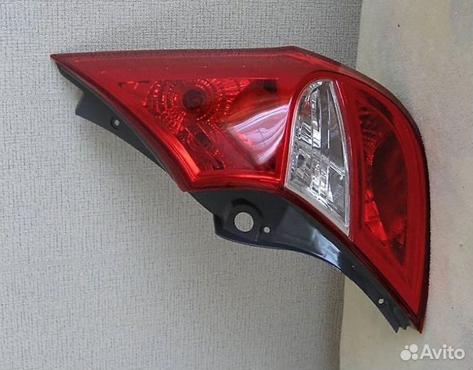 Фонарь задний правый Хендай Солярис Хэтчбек 2010