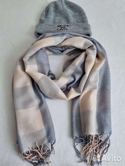 Шапка и шарф серые Зара