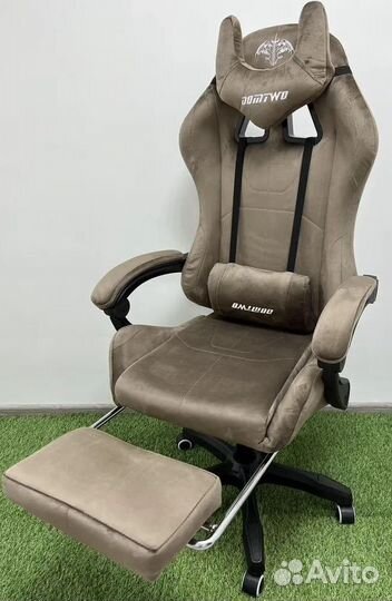 Офисное кресло (геймерское). Кресло для директора