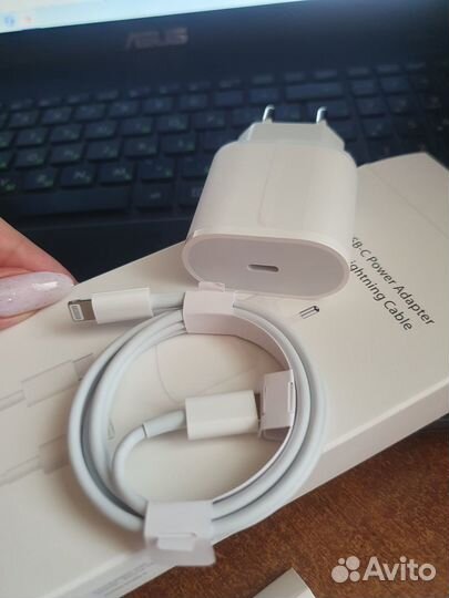 Зарядка на iPhone