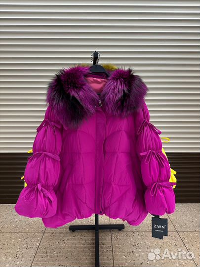 Куртка Получили яркие и сочные цвета