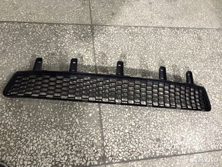 Решетка в бампер Sport На Lexus LX570 (12-15) Кита