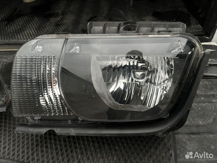 Фары Chevrolet Camaro