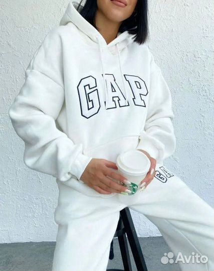 Спортивный костюм женский Gap