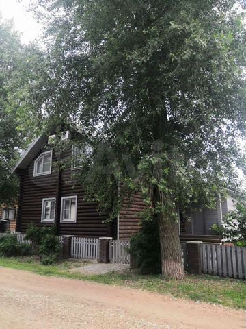 Дом 160 м² на участке 4 сот.