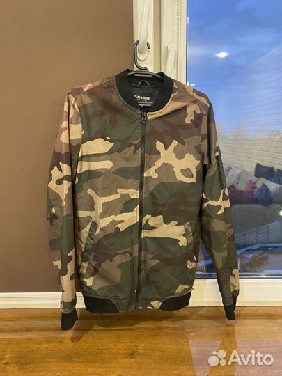 Бомбер pull and bear