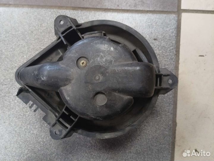 Рено Меган 1 моторчик печки