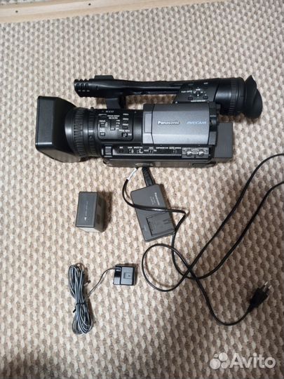 Видеокамера Panasonic HMC154 full hd
