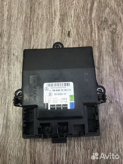 Блок управления дверьми передний левый Mercedes