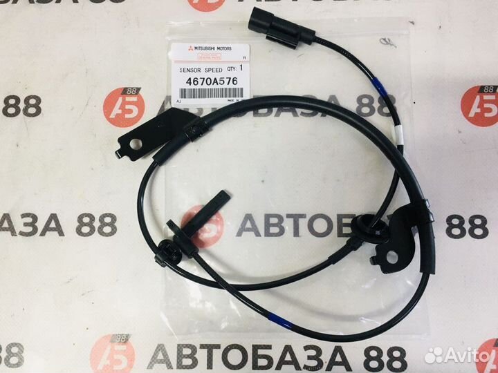 Датчик абс передний правый 4670A576 Mitsubishi