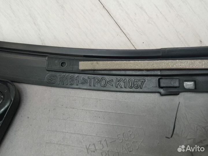 Накладка крышки багажника Mazda Cx-8 6BA-KG5P PY