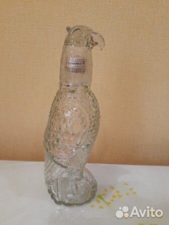 Красивый графин в форме орла