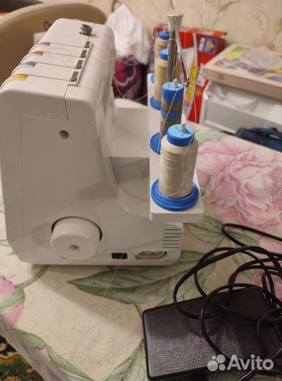 Оверлок aurora 700D