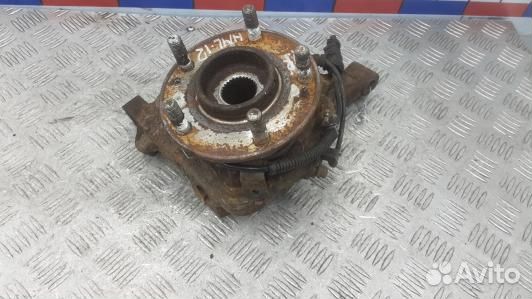 Ступица передняя правая hyundai santa FE 2 (HML12N