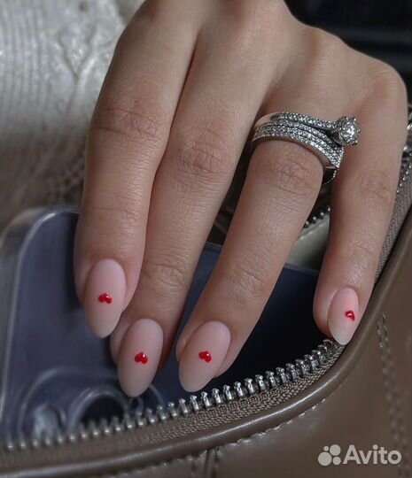 Мастер маникюра