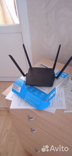 Продам WiFi роутер D-Link DIR-825