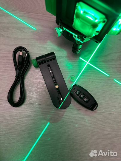 Лазерный уровень 12 линий новый