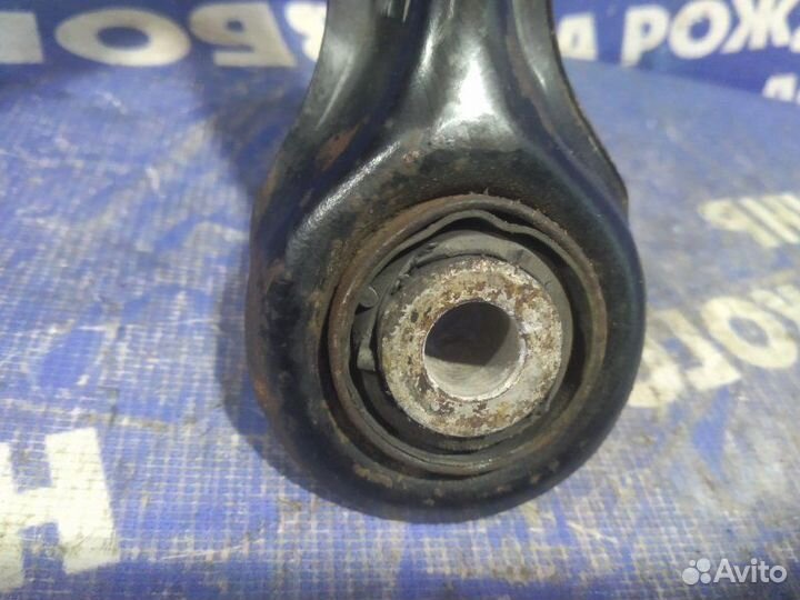 Рычаг задний правый верхний Mercedes-Benz W202