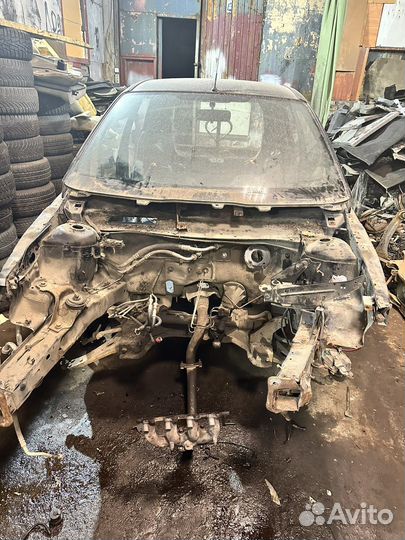 В разборке Ford Focus 1 2002 1.6 хетчбек