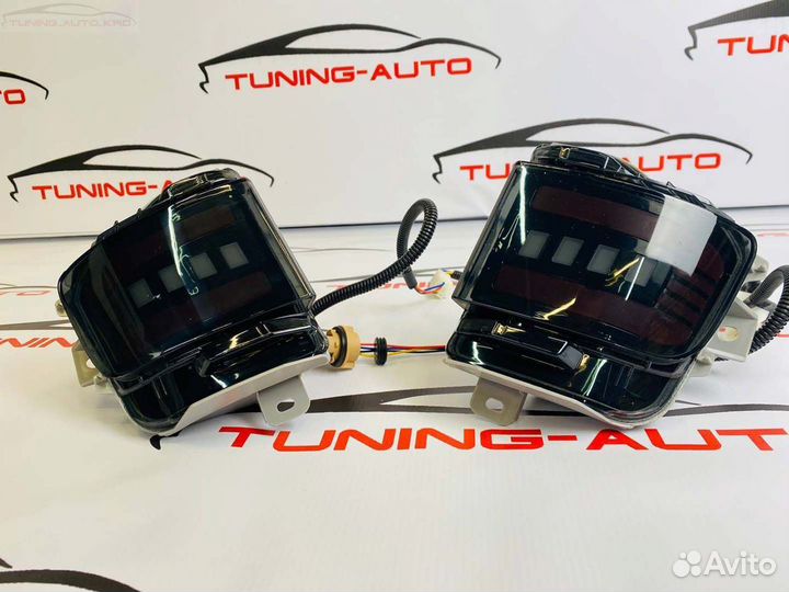 Катафоты в задний бампер Toyota LC 200 тюнинг