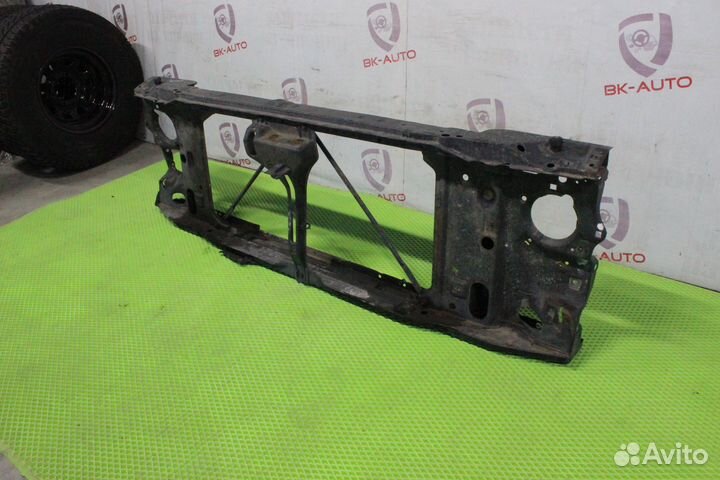 Передний телевизор Chevrolet Tahoe GMT400