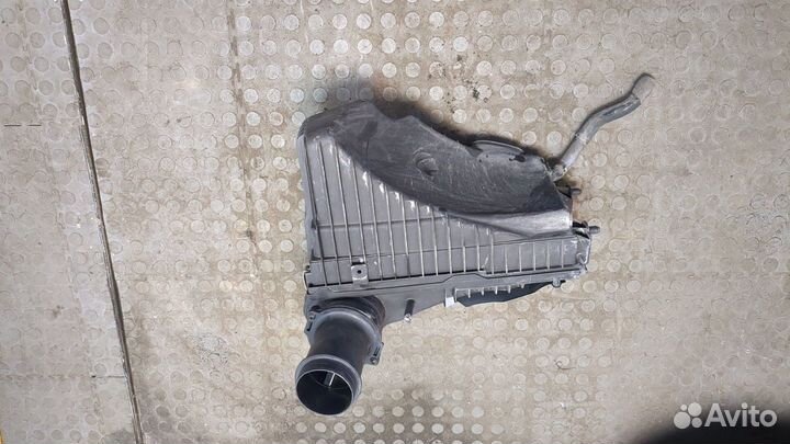 Корпус воздушного фильтра Volkswagen Tiguan, 2014