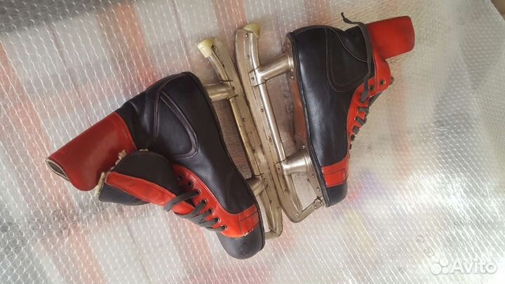 Коньки с ботинками