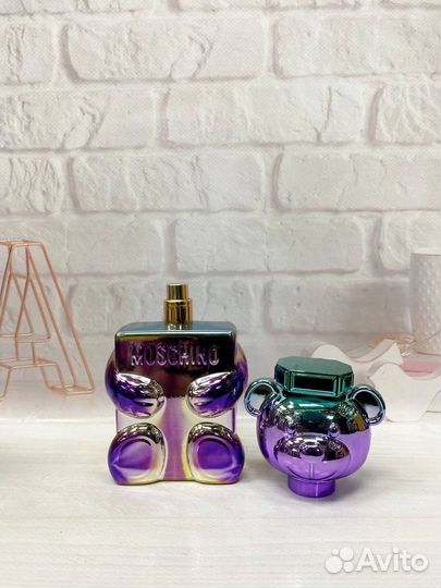 Toy 2 Pearl Moschino