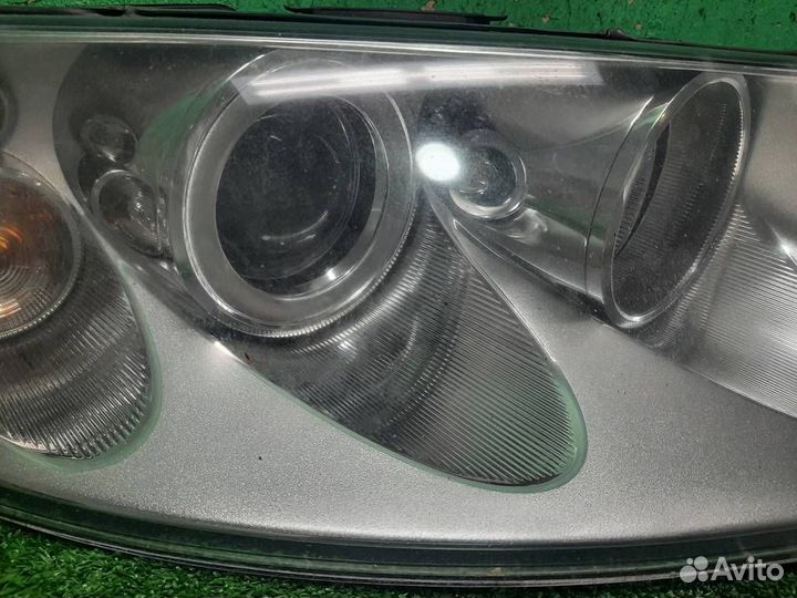 Фара правая volkswagen Touareg (7L) 2006