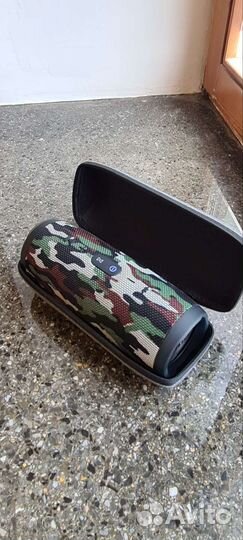 Bluetooth колонка jbl charge 3