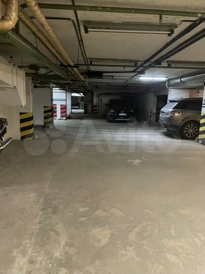 Машиноместо, 20 м²