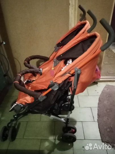 Прогулочная коляска