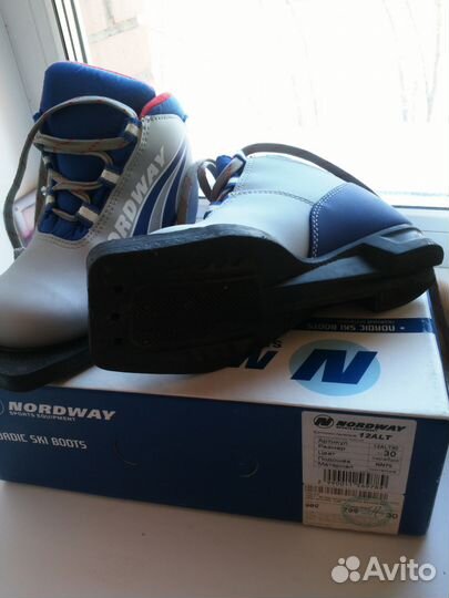 Детские лыжные ботинки р.30