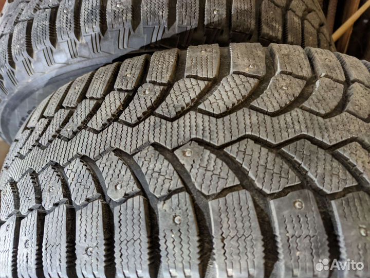 Bridgestone Blizzak Spike-01 285/60 R18